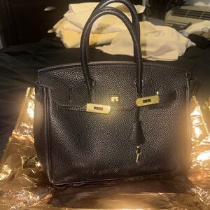Elegant Black Leather luxury Handbag